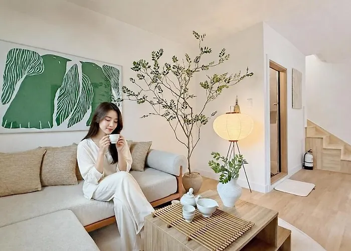 J Story Dmc Private House
