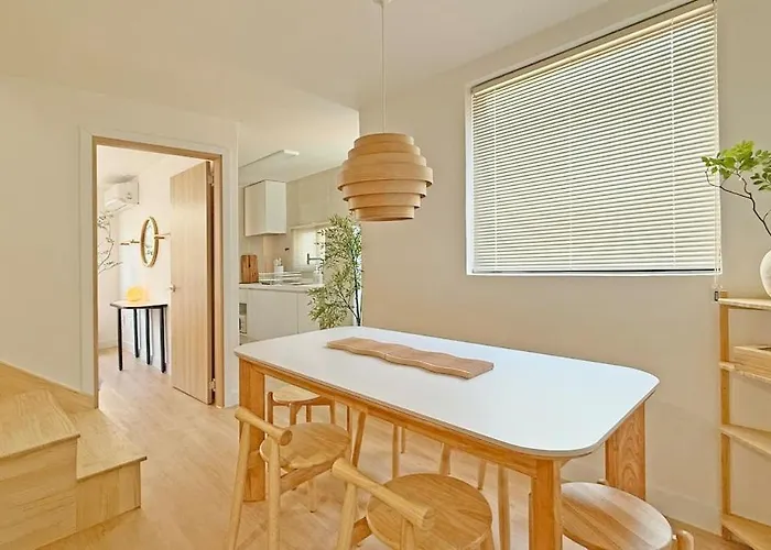 J Story Dmc Private House